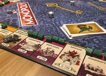 Efteling Monopoly bordspel 2026 editie met sprookjesachtige themaparken en locaties geïnspireerd door Efteling